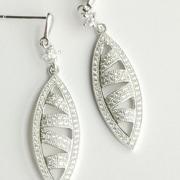 Art Deco CZ earrings in Sterling Silver - Picture 3 of 6